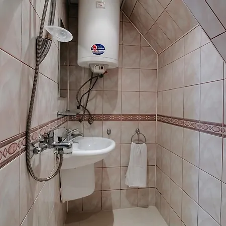 Red Iguana Hotel 3*