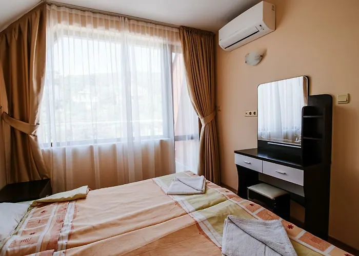 Red Iguana 3* Sveti Vlas